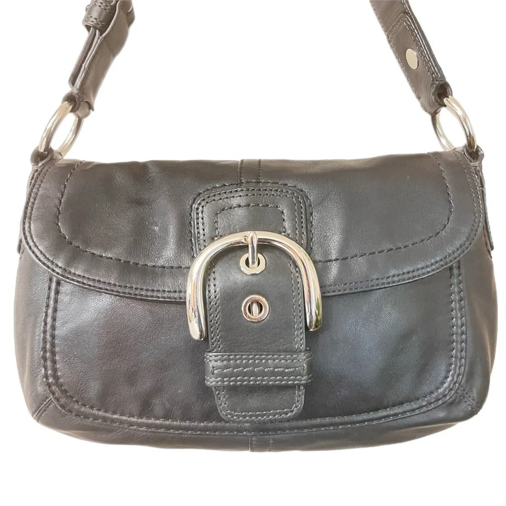 Vintage Y2K Coach Leather Maxi Shoulder Bag F13105. Clear inside and outside